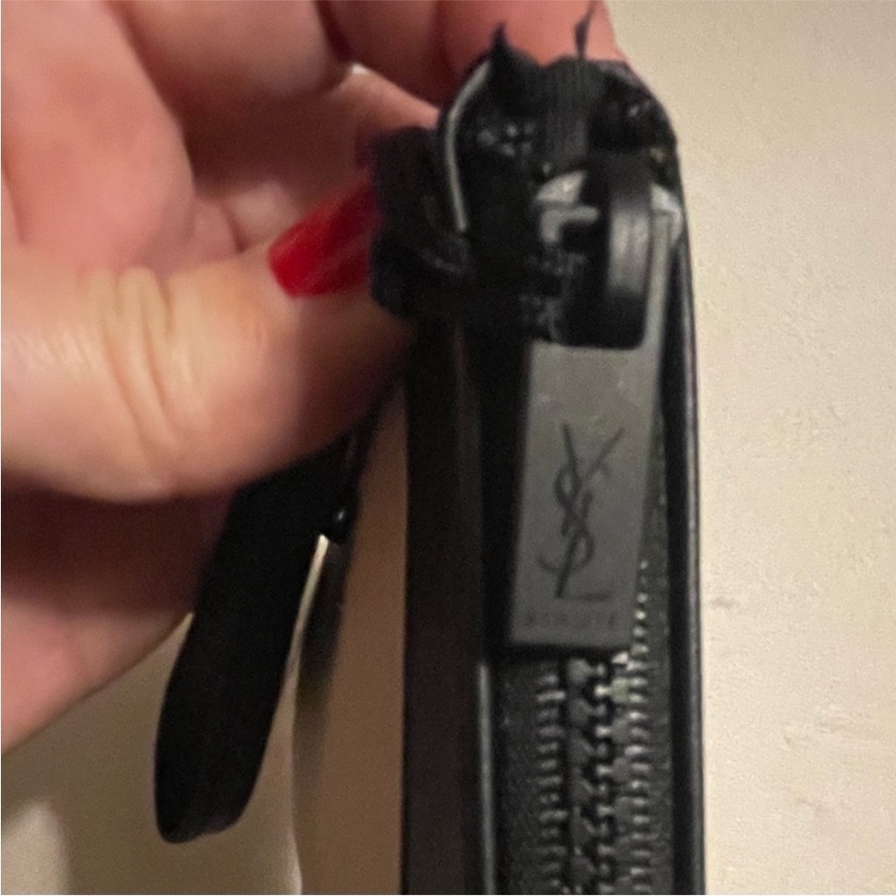 YSL Beaute Wristlet GWP - Picture 6 of 6